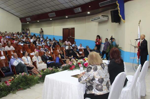 Luz Graciela Joly - Premiación UNACHI a Investigadores del año 2019